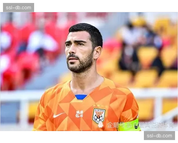 战术演进观察：为应对密集防守，中下游球队如阿拉维斯增加使用长传直接联系锋线的纵深打法